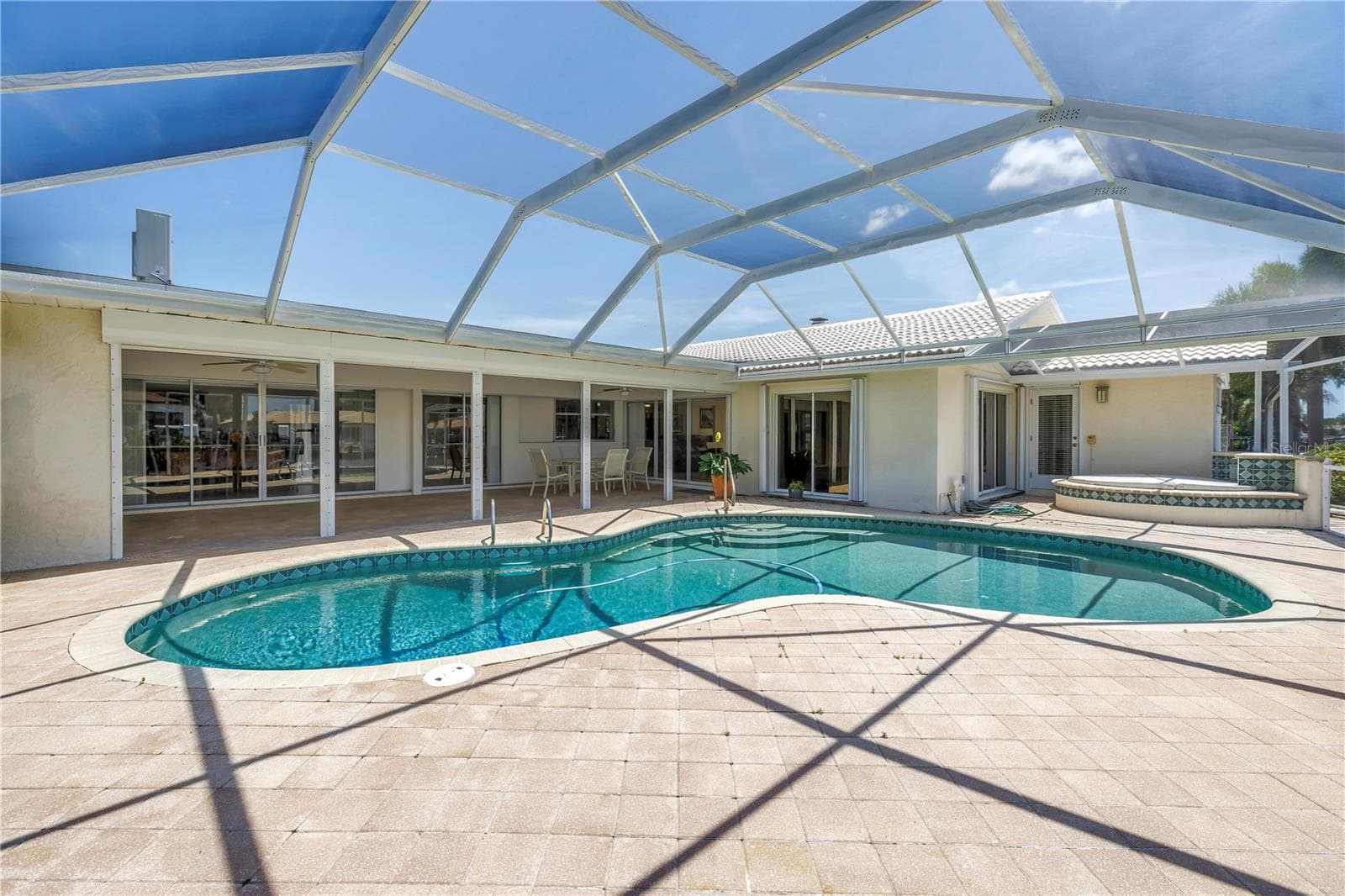 Single Family Residence at 2067 MASSACHUSETTS AVE NE, ST PETERSBURG, photo 38 of 62