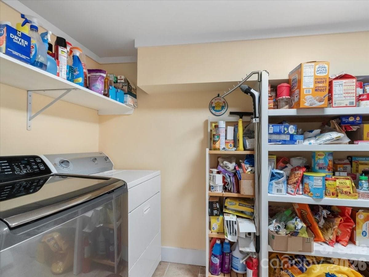 laundry/pantry off of kitchen - 2 Ray Road, Weaverville