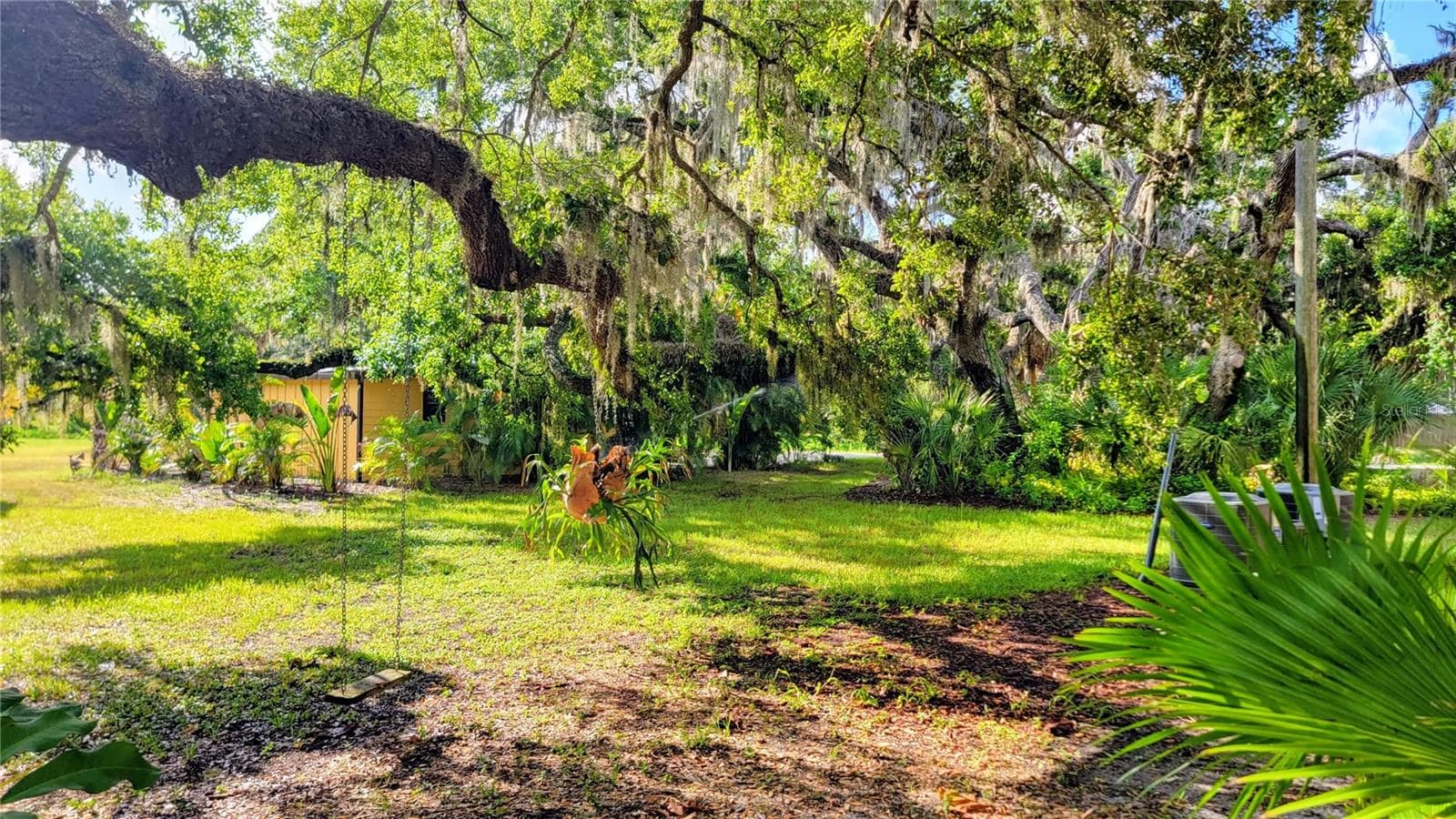 GUEST HOUSE #2 - 3348 ALAMO LN, SARASOTA