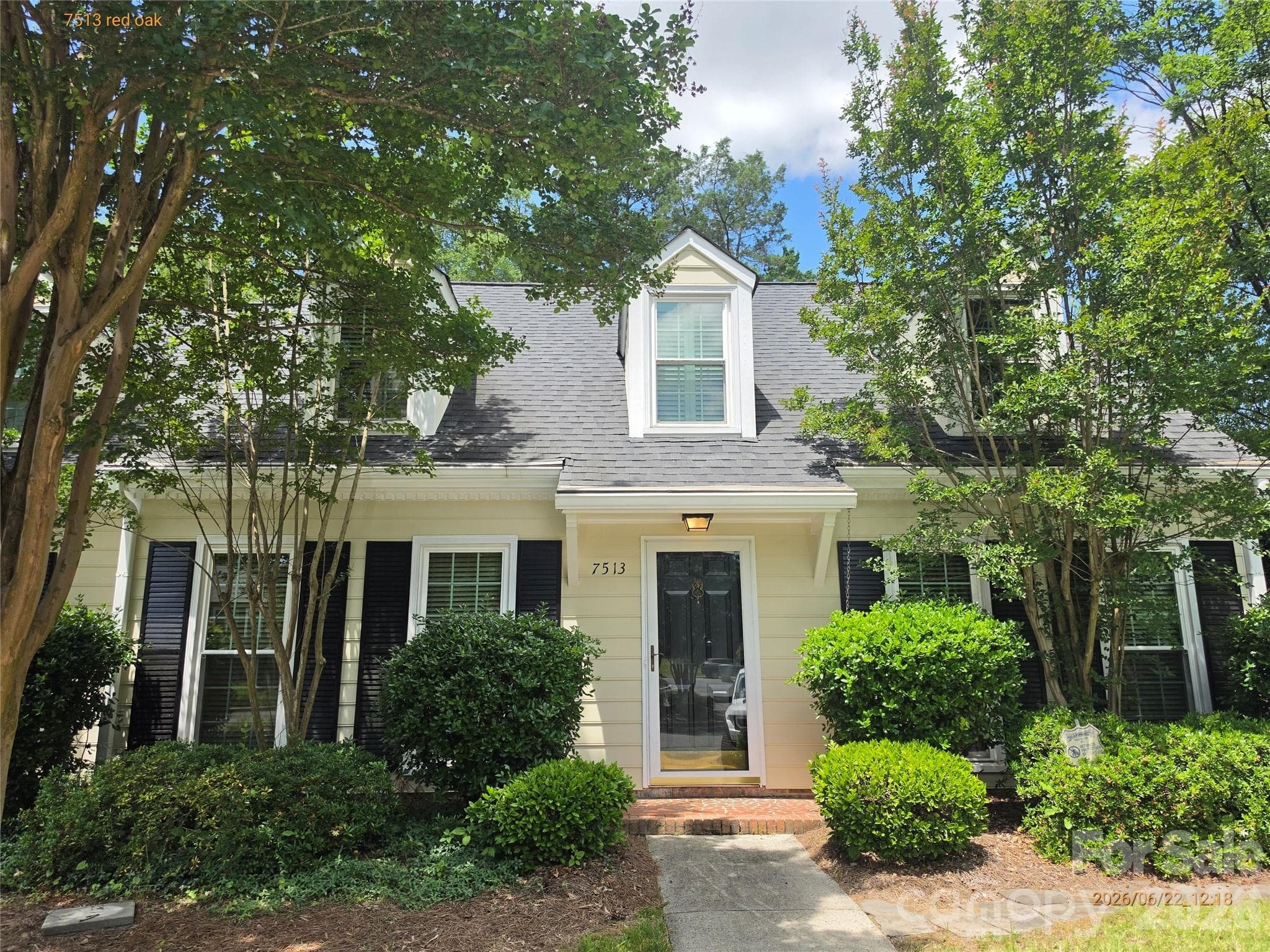 7513 Red Oak Lane