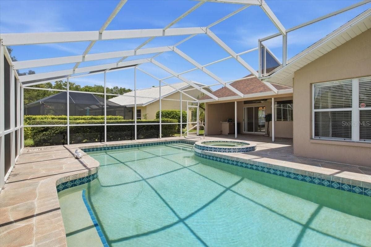 East facing view - 7015 PLEASANT HILL RD, BRADENTON