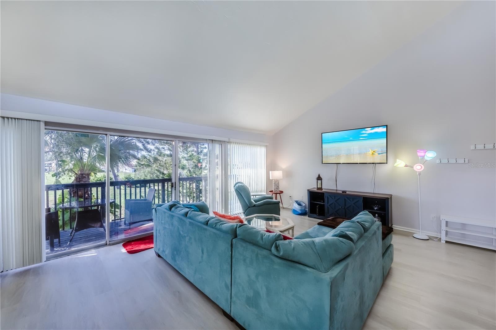 Condominium at 722 WHITE PINE TREE RD #82, VENICE, photo 4 of 31