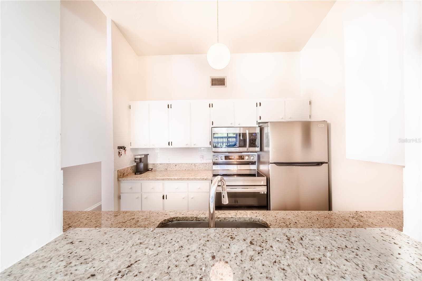 Condominium at 722 WHITE PINE TREE RD #82, VENICE, photo 10 of 31