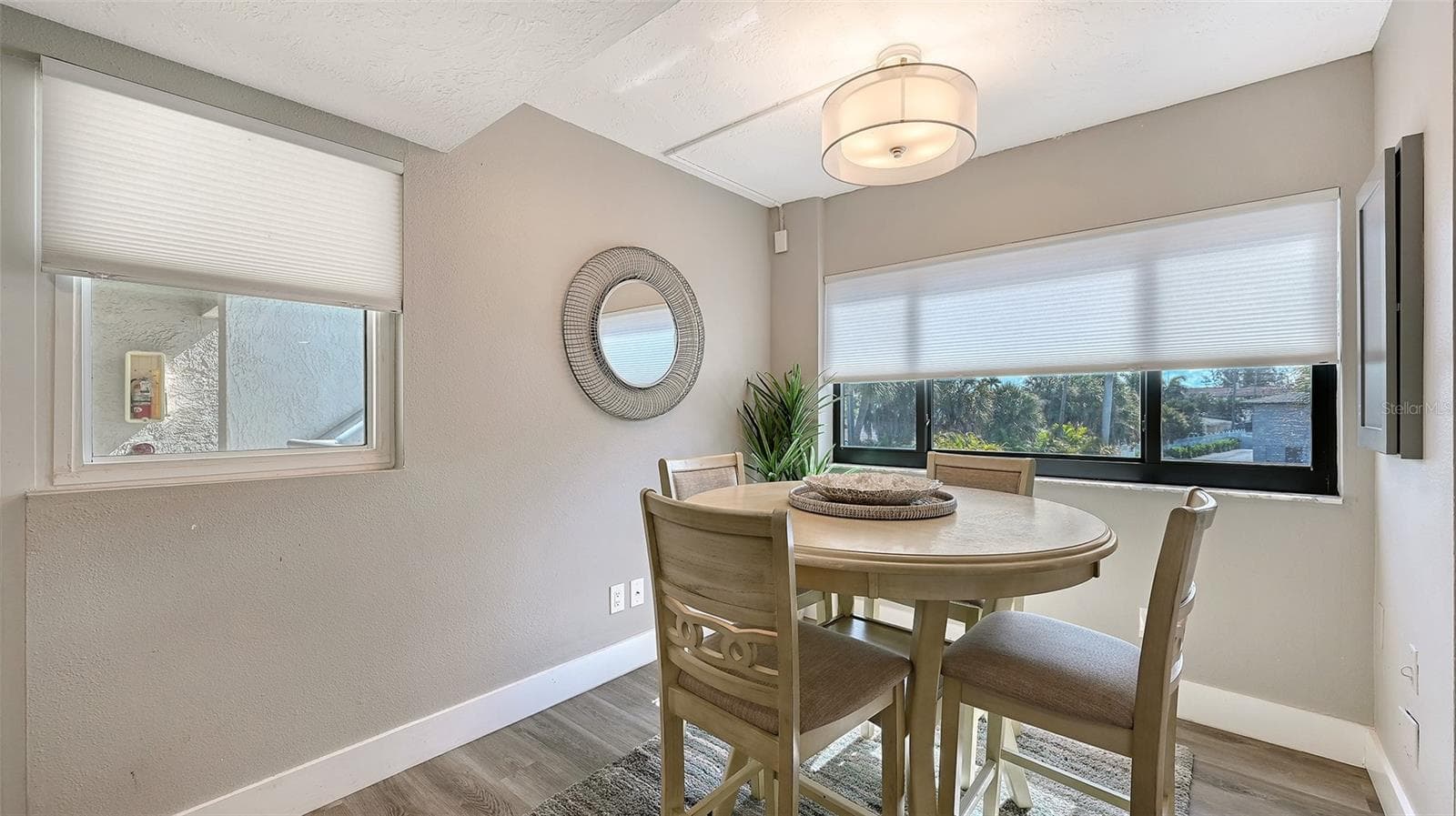 Condominium at 1001 POINT OF ROCKS RD #208, SARASOTA, photo 9 of 63