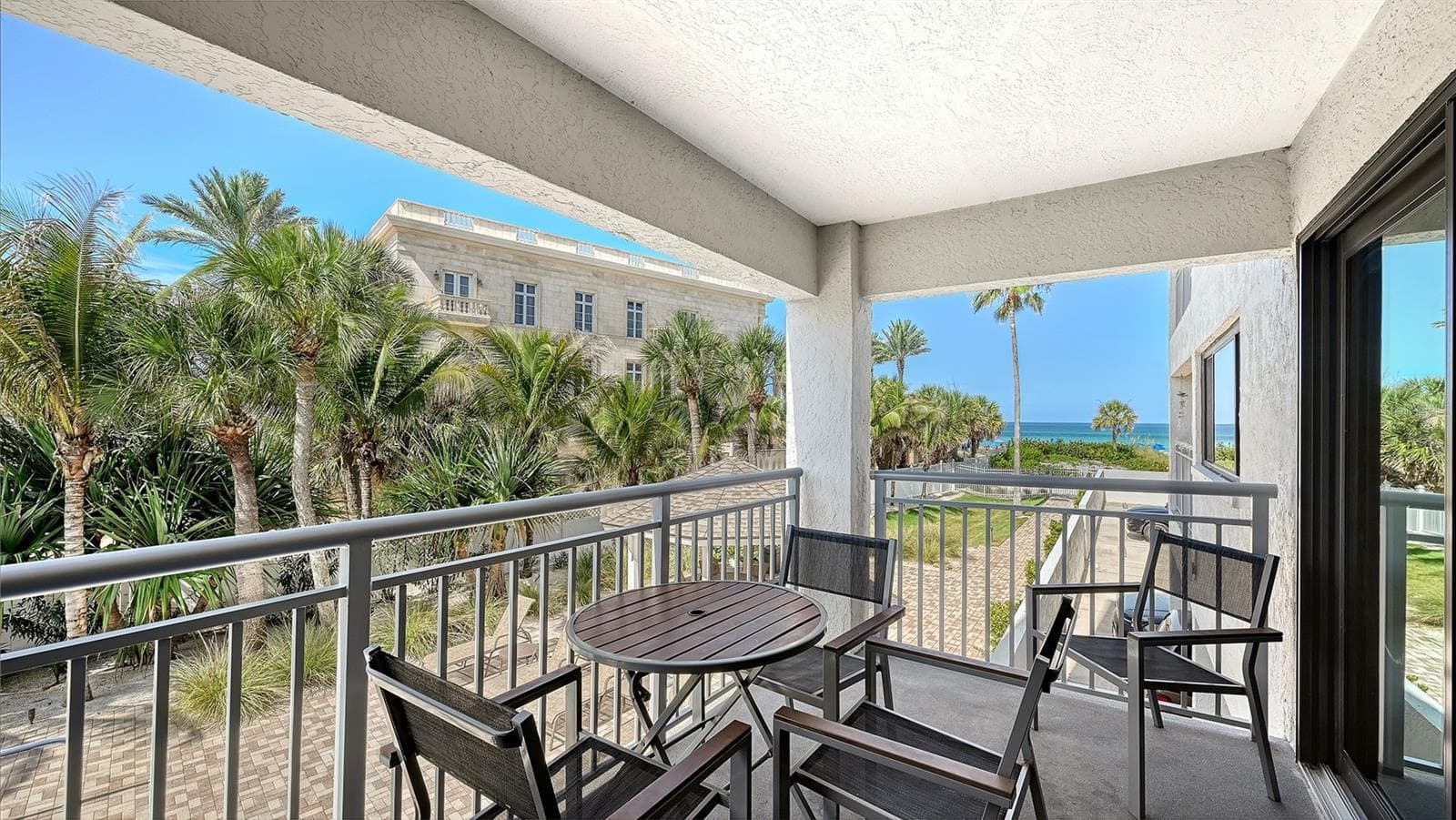 Condominium at 1001 POINT OF ROCKS RD #208, SARASOTA, photo 22 of 63