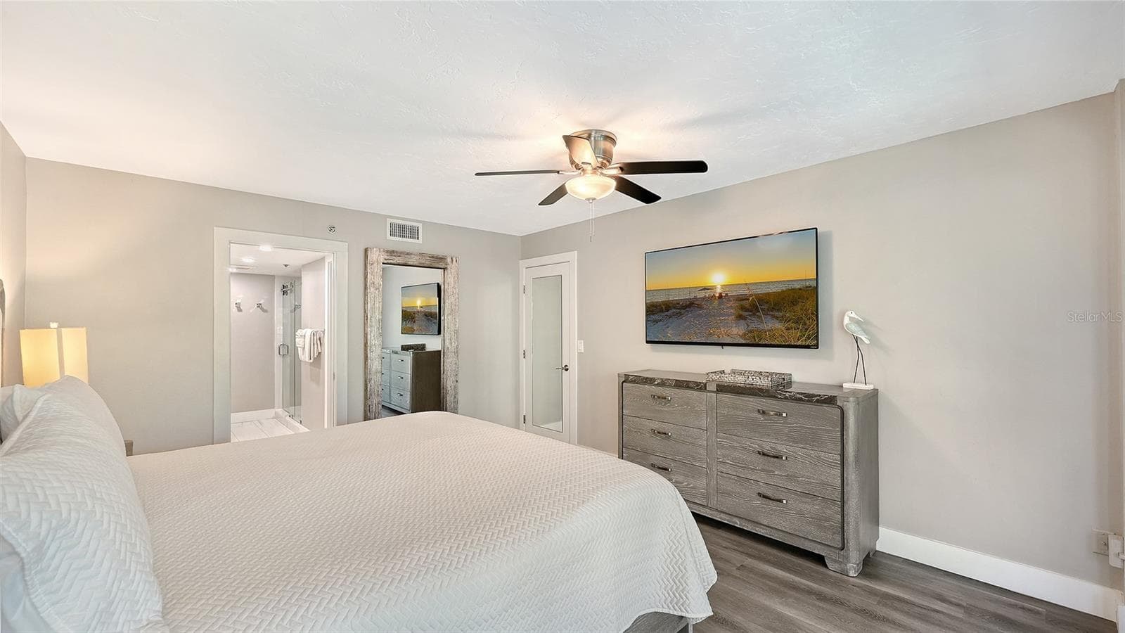 Condominium at 1001 POINT OF ROCKS RD #208, SARASOTA, photo 26 of 63