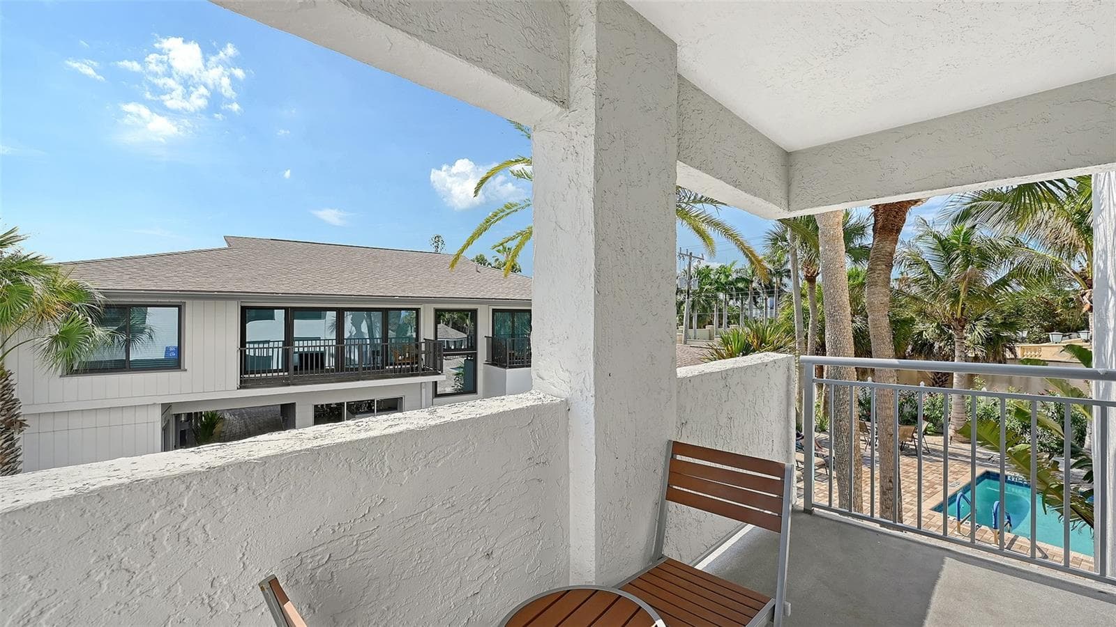 Condominium at 1001 POINT OF ROCKS RD #208, SARASOTA, photo 36 of 63