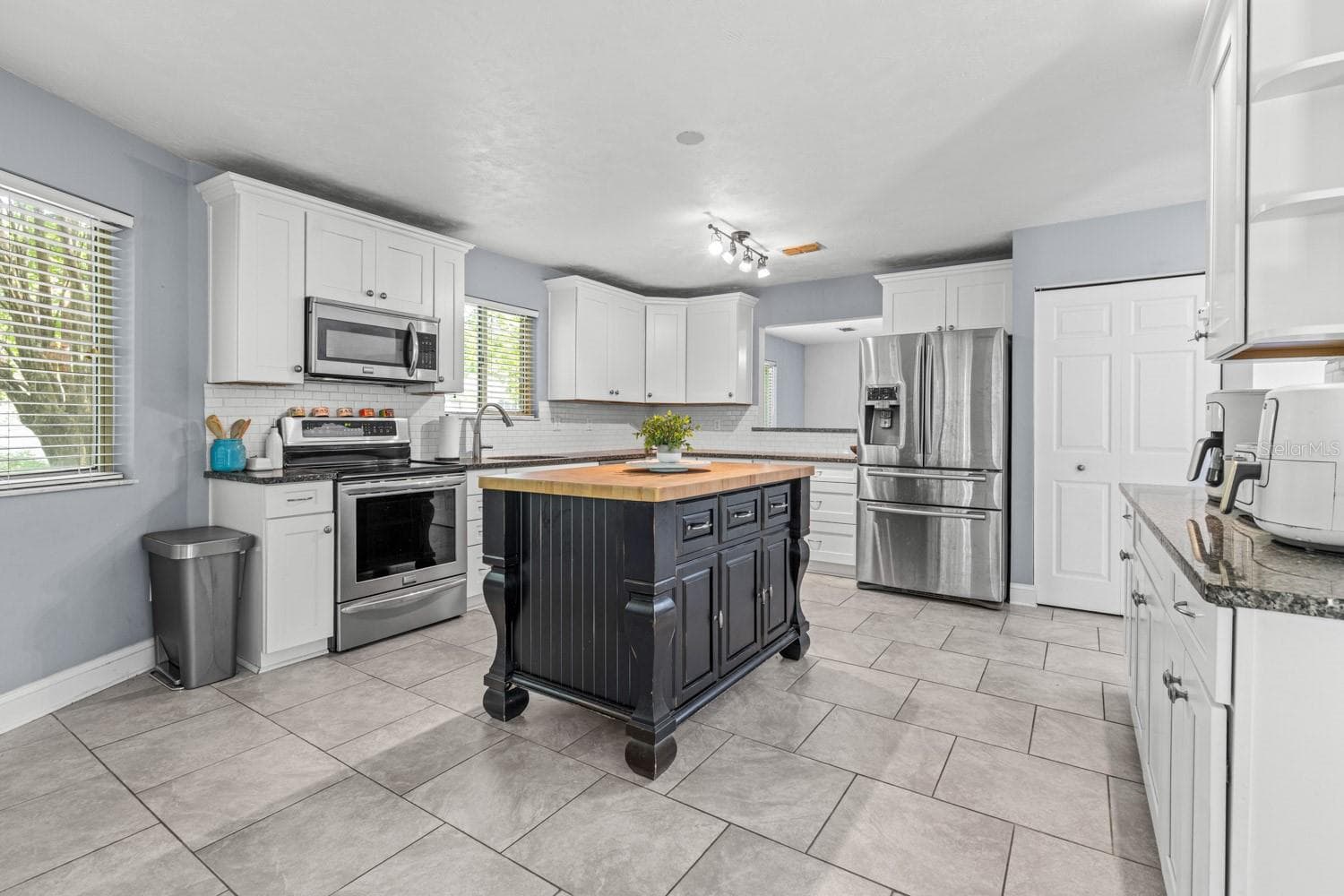 Single Family Residence at 82 KINGSLEY PL, ORMOND BEACH, photo 14 of 41
