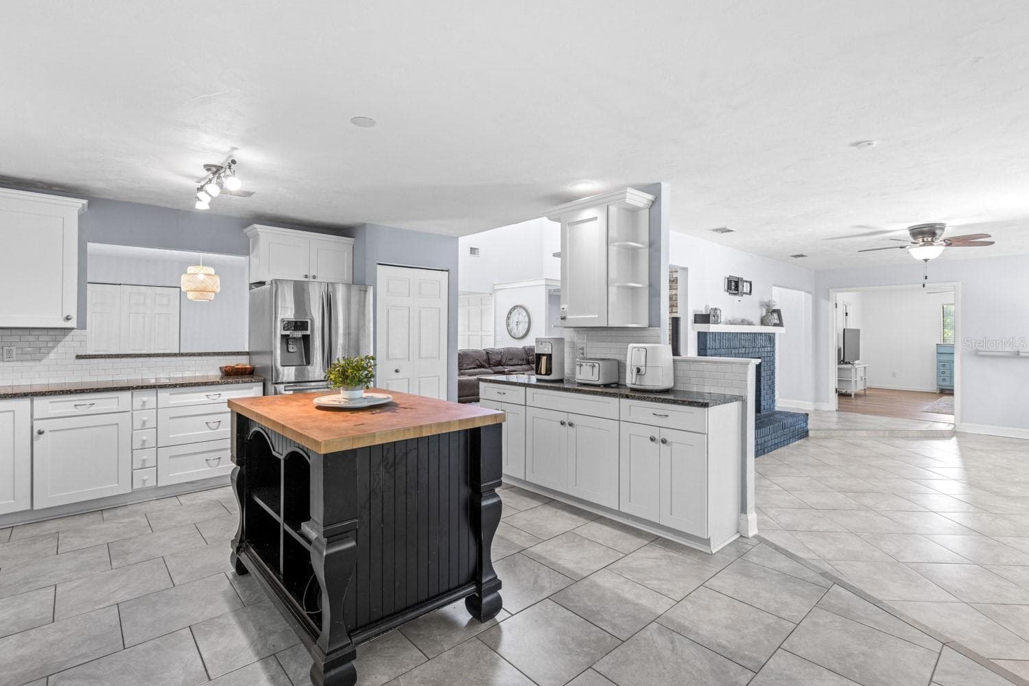 Single Family Residence at 82 KINGSLEY PL, ORMOND BEACH, photo 15 of 41