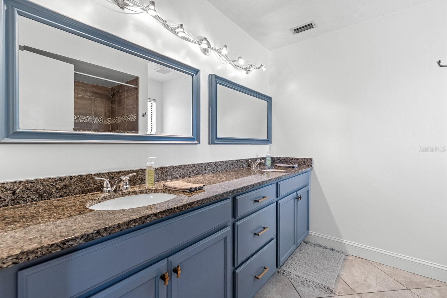 Single Family Residence at 82 KINGSLEY PL, ORMOND BEACH, photo 22 of 41