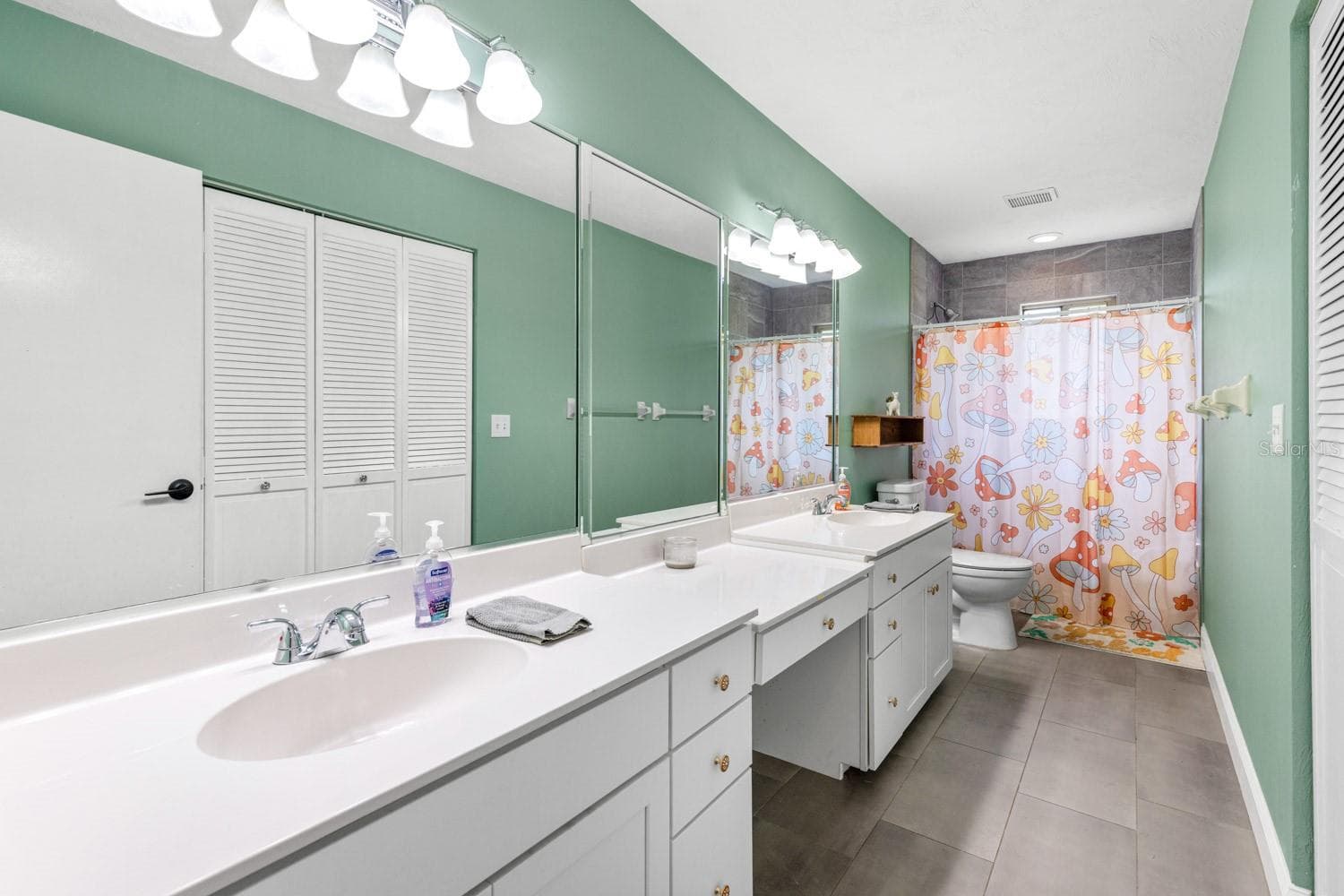 Single Family Residence at 82 KINGSLEY PL, ORMOND BEACH, photo 24 of 41
