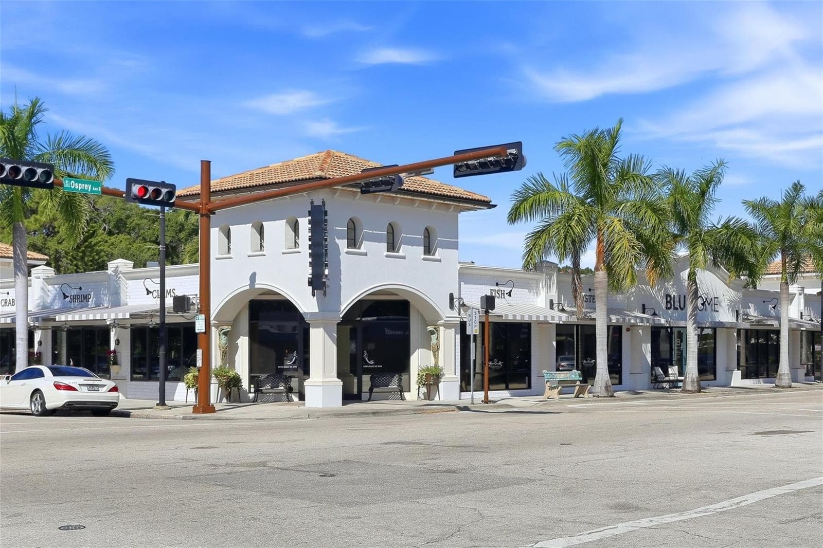 Great fish restaurant! - 1850 MAGNOLIA ST, SARASOTA