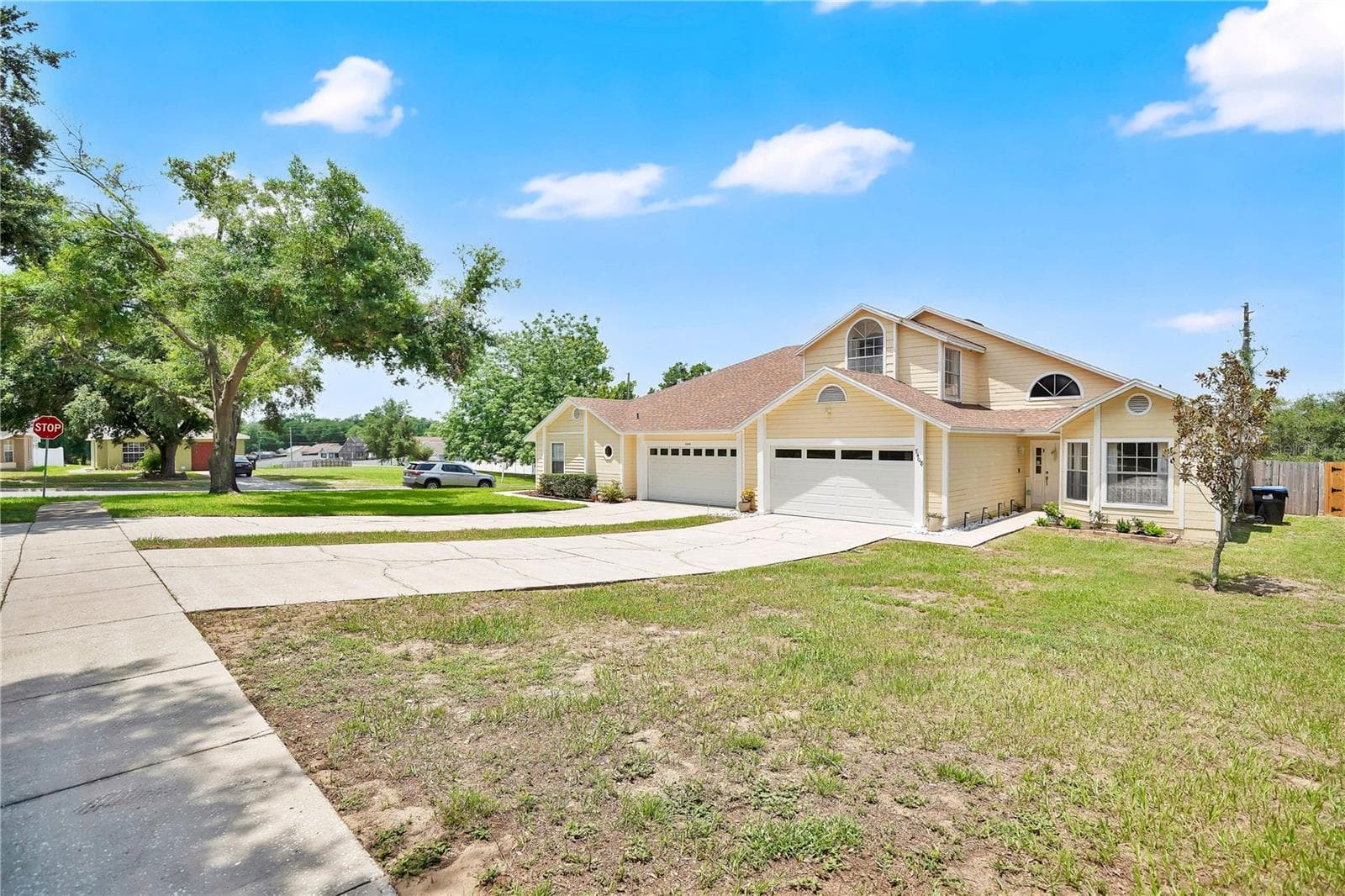 Townhouse at 7408 LITTLE POND CT, ORLANDO, photo 2 of 35