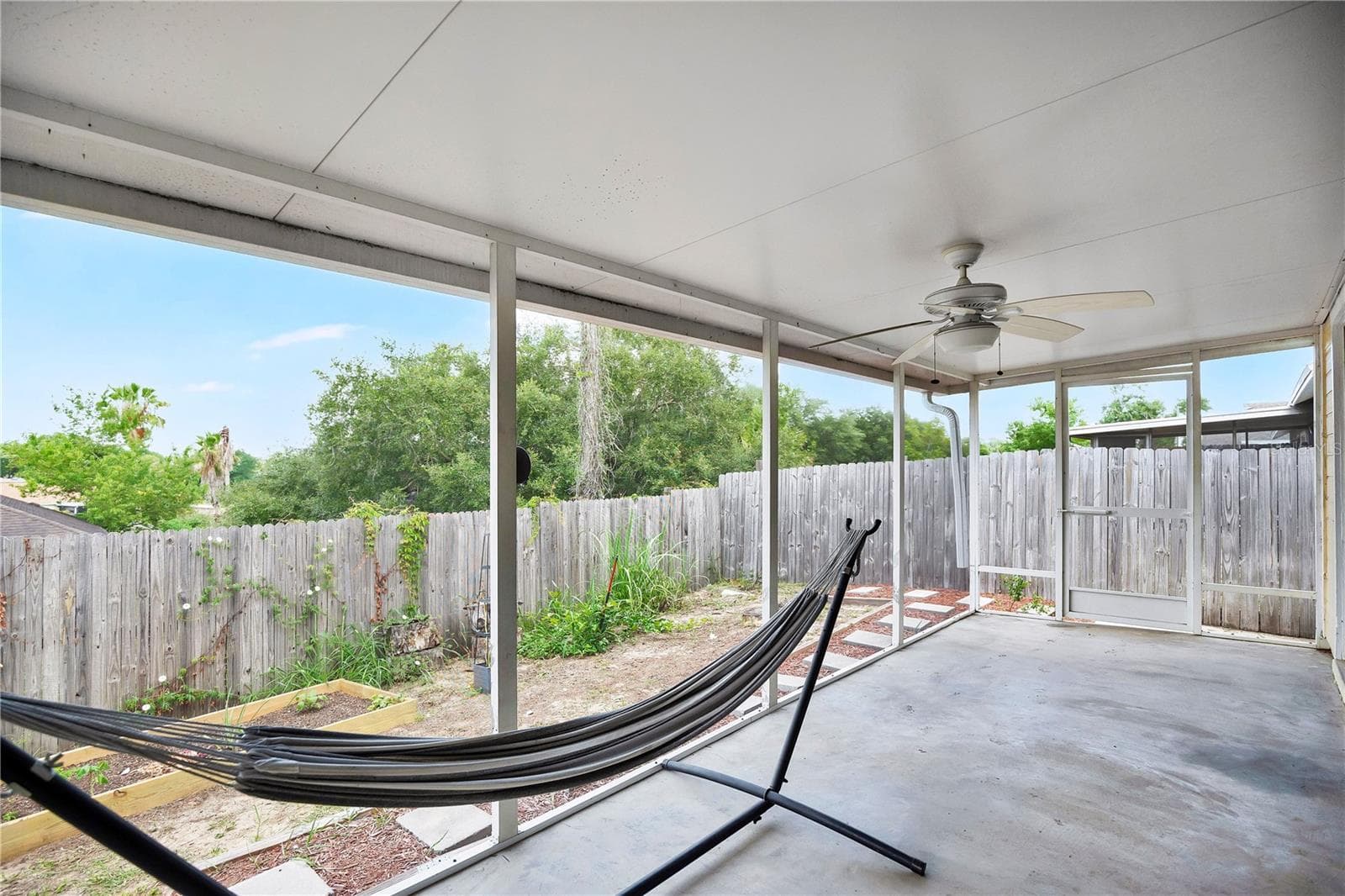 Townhouse at 7408 LITTLE POND CT, ORLANDO, photo 21 of 35
