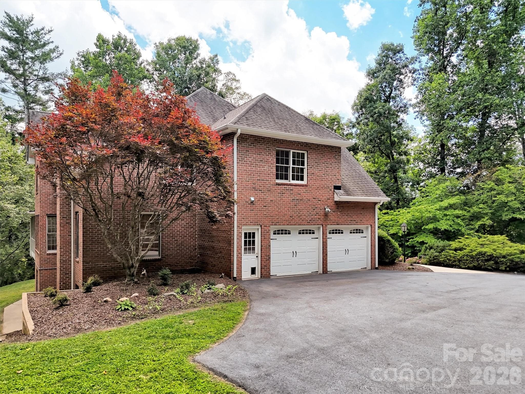 full access around the house - 9 Hickory Ridge, Fletcher
