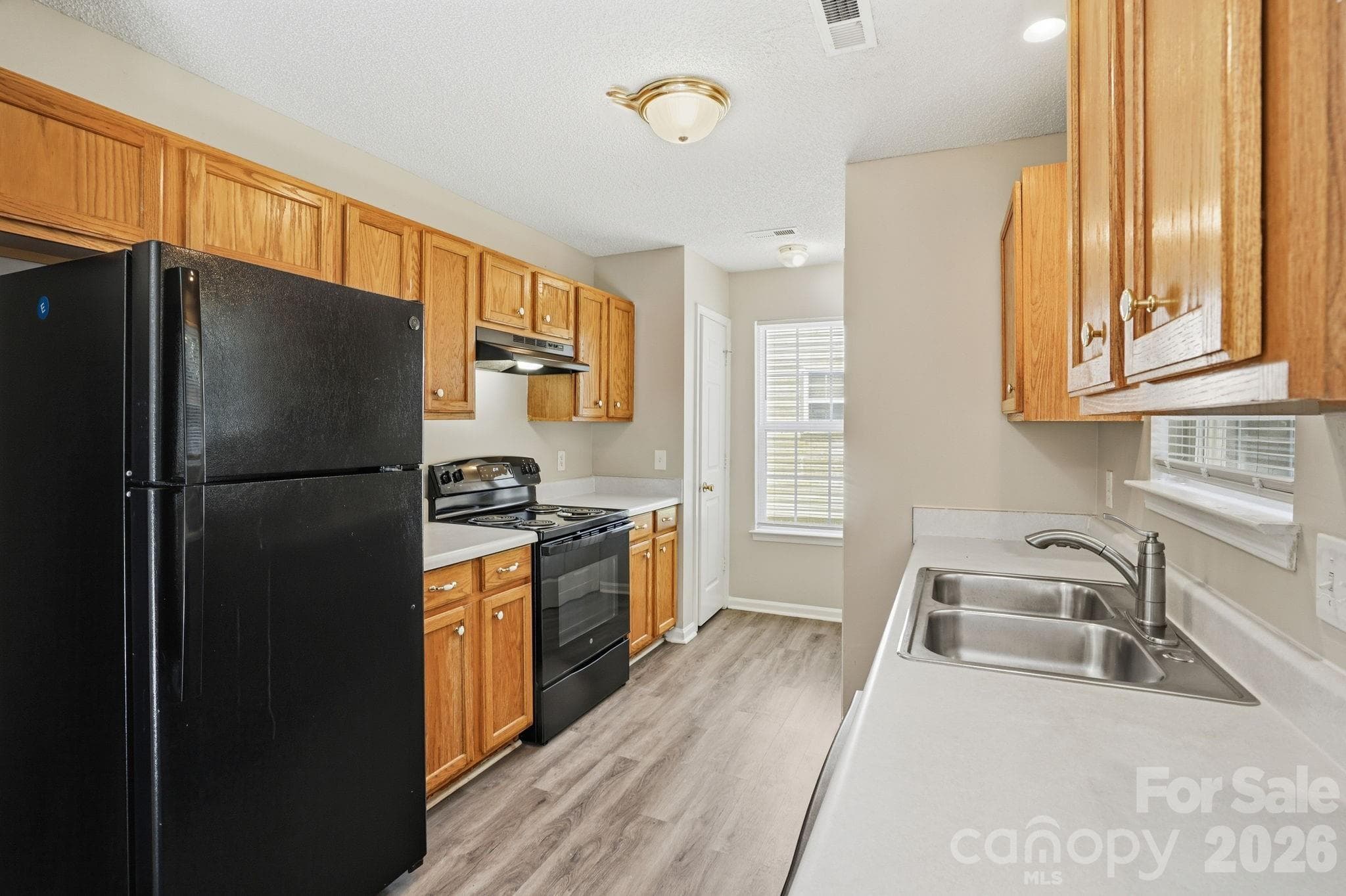 Single Family Residence at 2928 Westwinds Court, Charlotte, photo 9 of 29