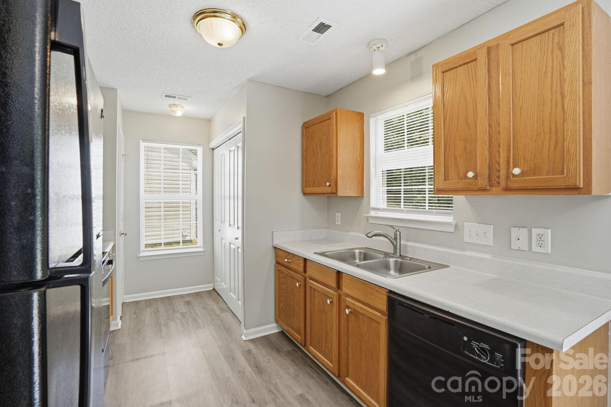 Single Family Residence at 2928 Westwinds Court, Charlotte, photo 10 of 29