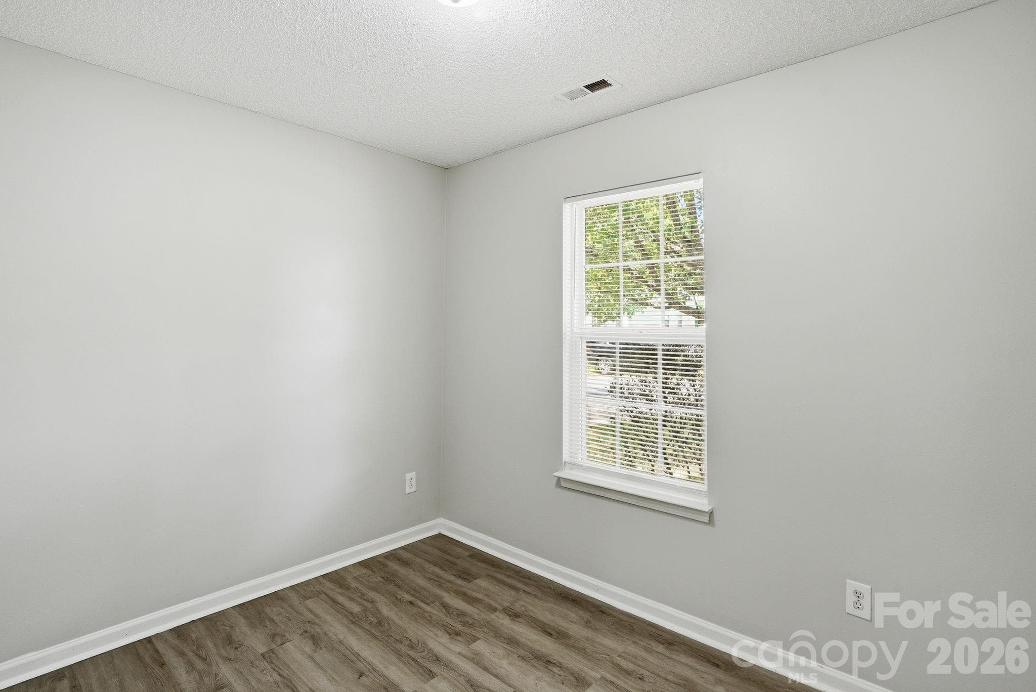 Single Family Residence at 2928 Westwinds Court, Charlotte, photo 14 of 29