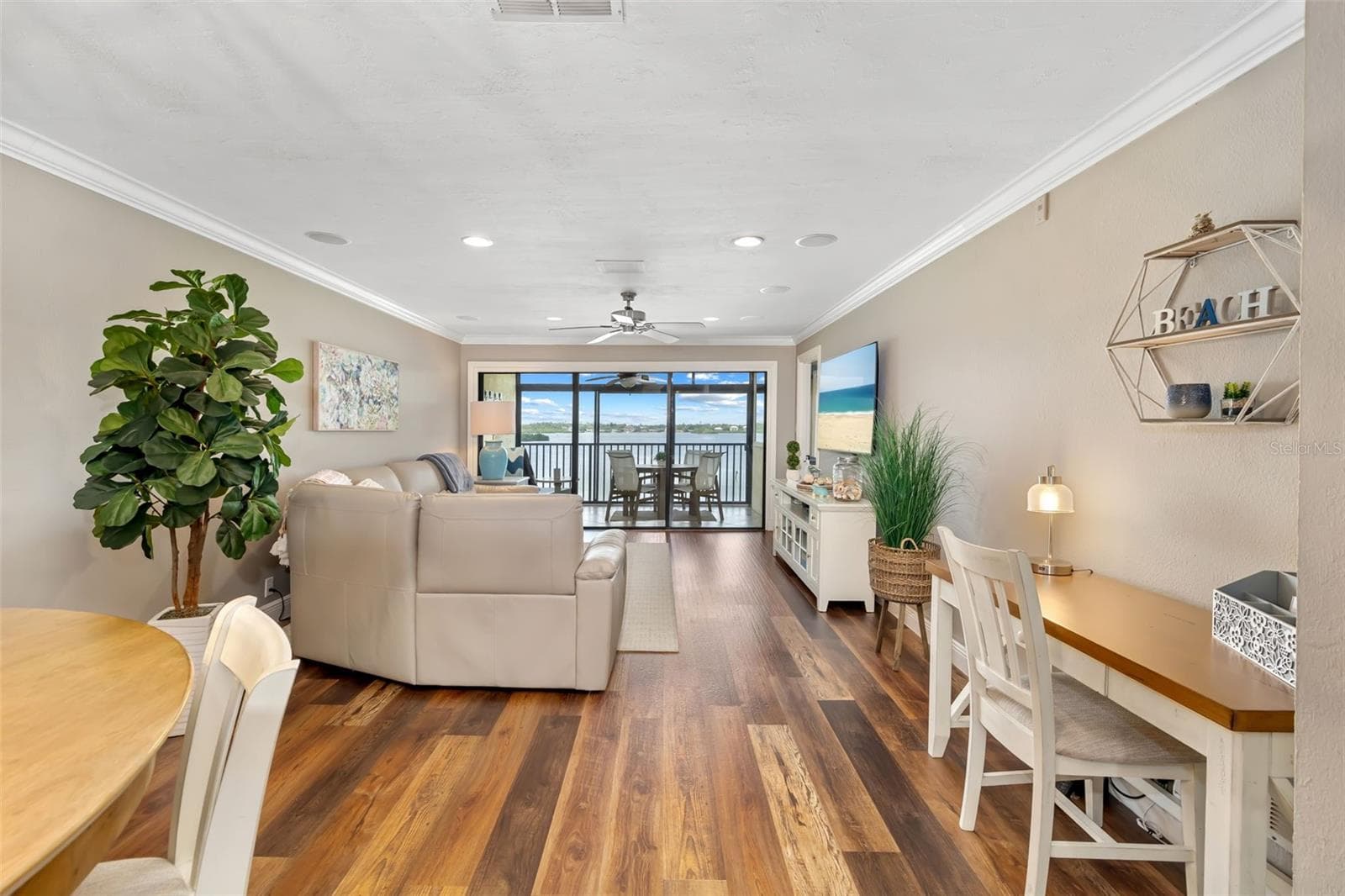 Condominium at 8911 MIDNIGHT PASS RD #409, SARASOTA, photo 11 of 67