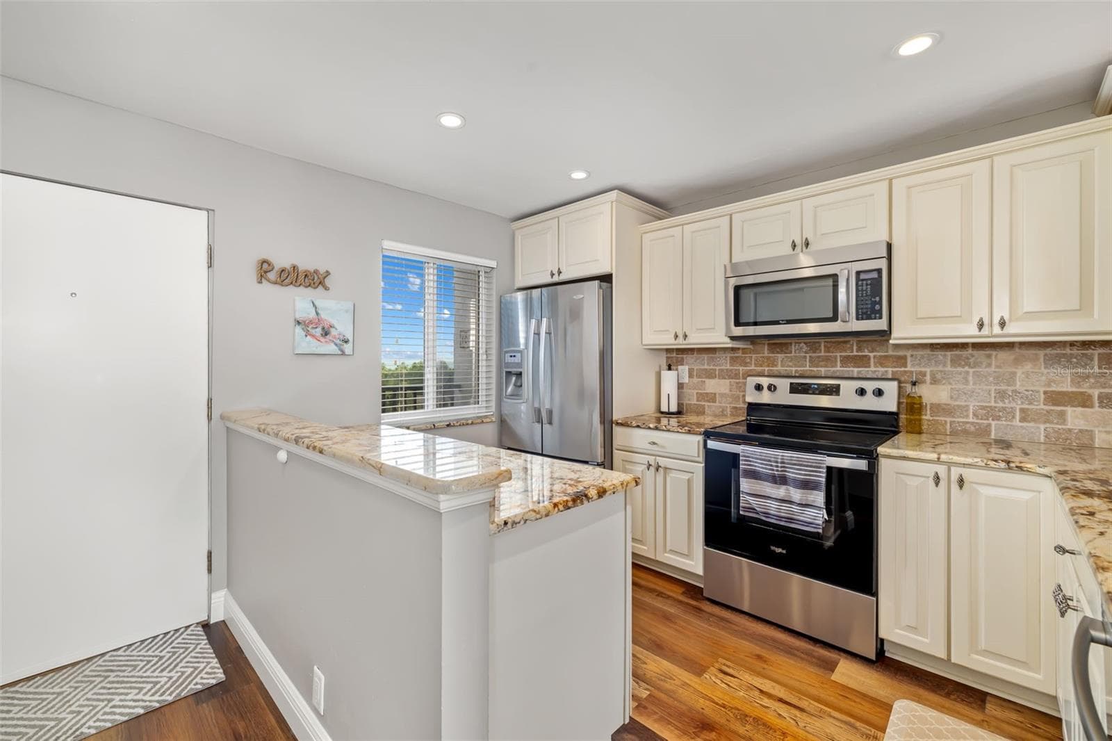 Condominium at 8911 MIDNIGHT PASS RD #409, SARASOTA, photo 17 of 67