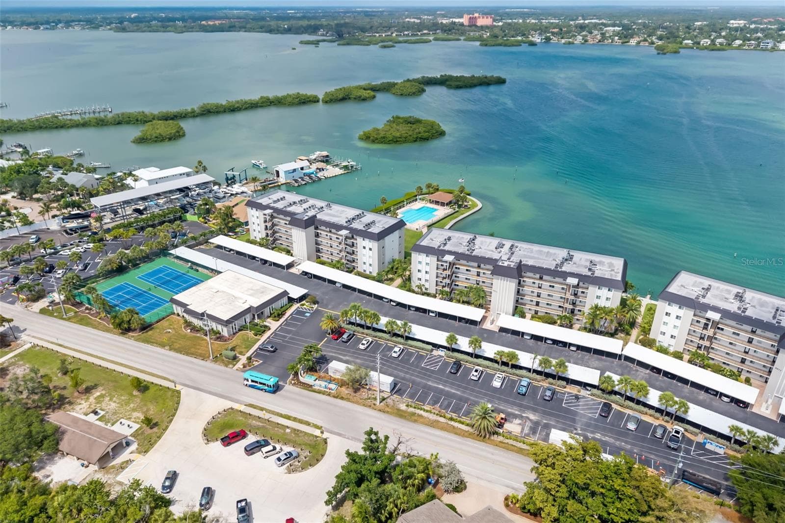 Condominium at 8911 MIDNIGHT PASS RD #409, SARASOTA, photo 57 of 67