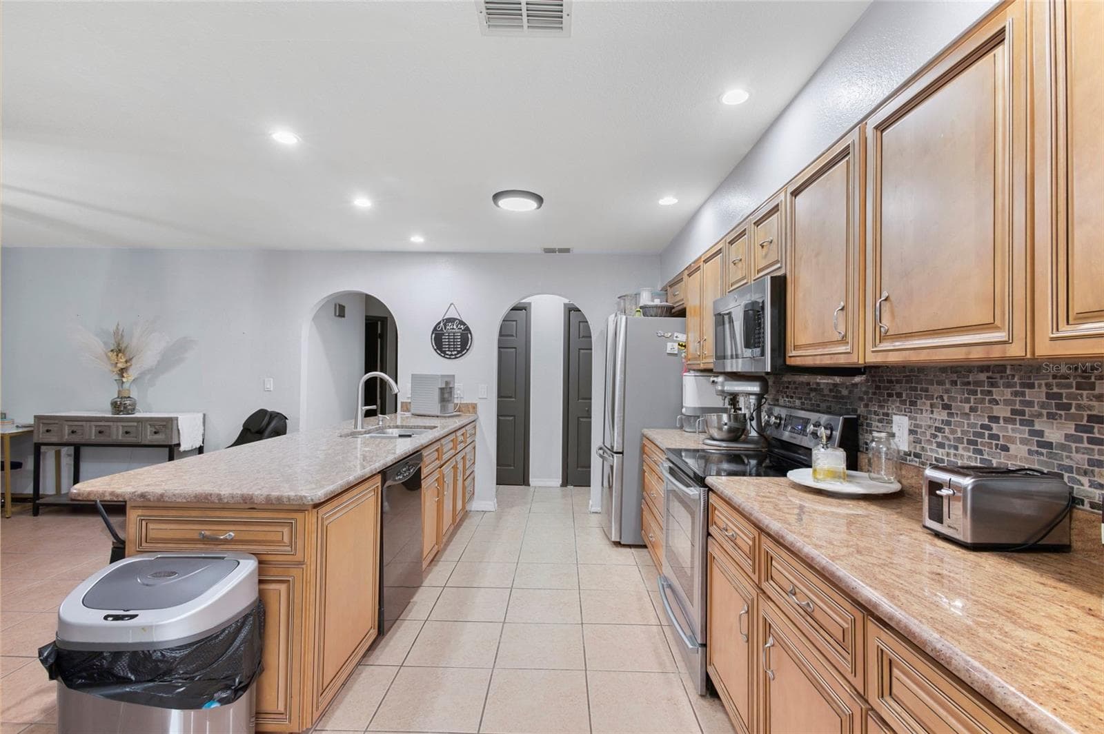 Single Family Residence at 10951 PEPPERTREE LN, PORT RICHEY,, photo 18 of 40