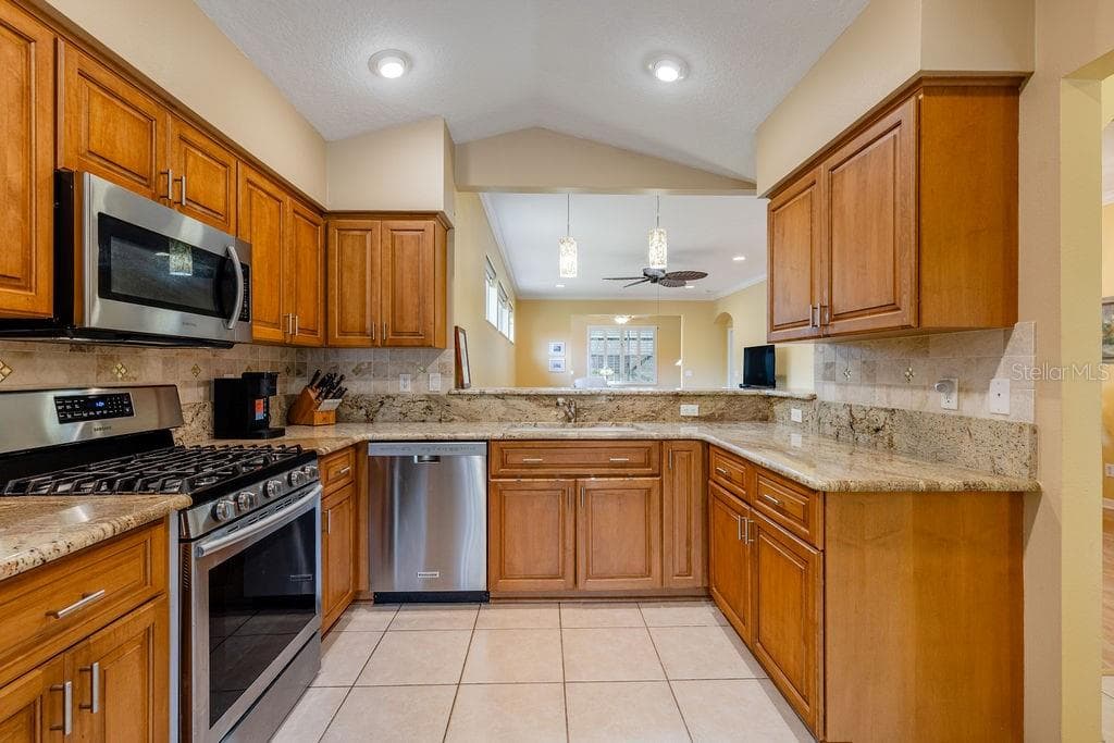 Single Family Residence at 6116 ARMADA ST, TAVARES, photo 6 of 54