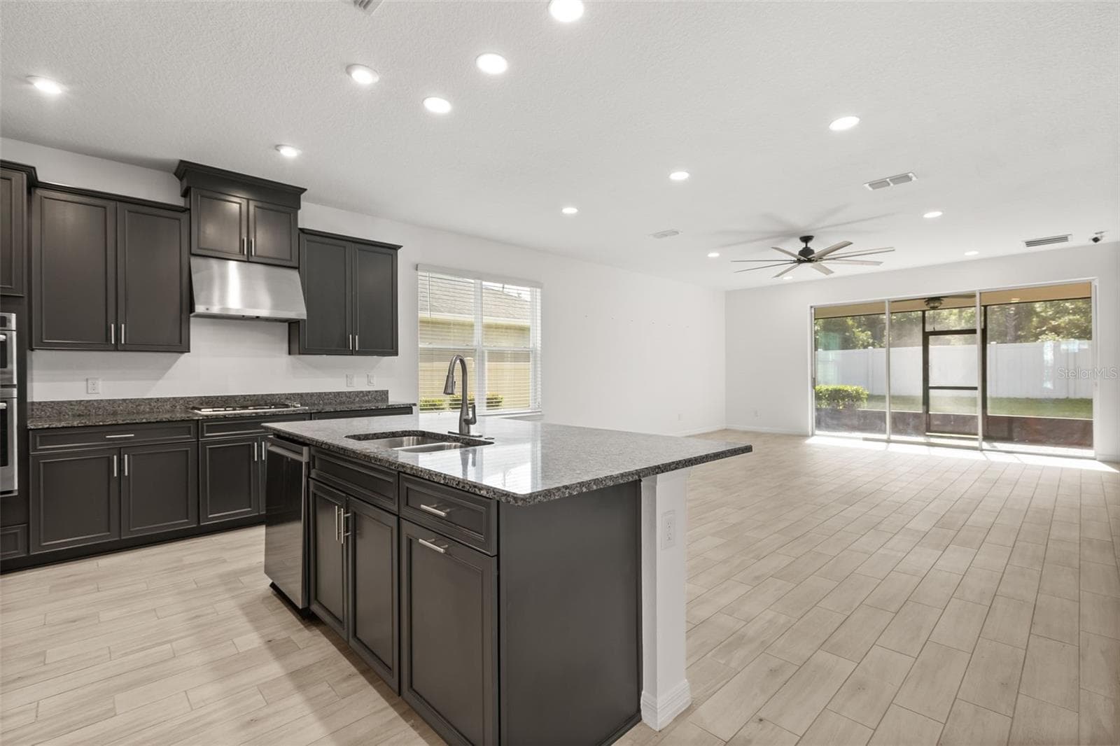 Single Family Residence at 1151 LAKESIDE ESTATES DR, APOPKA, photo 8 of 44
