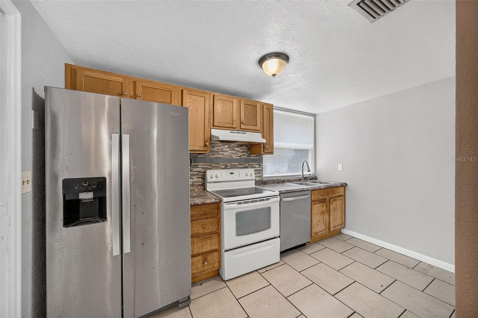 Unit 708 Kitchen - 708 N SAINT CLAIR ABRAMS AVE, TAVARES