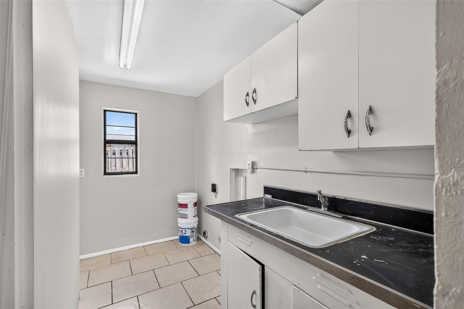 Unit 708 Laundry Room - 708 N SAINT CLAIR ABRAMS AVE, TAVARES