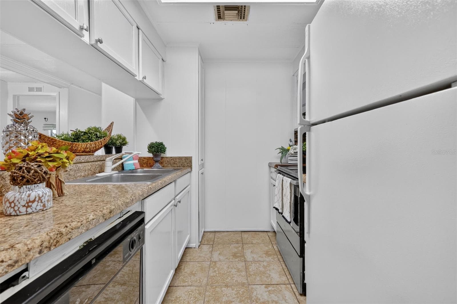 Condominium at 304 ERON WAY #2, WINTER GARDEN, photo 8 of 20