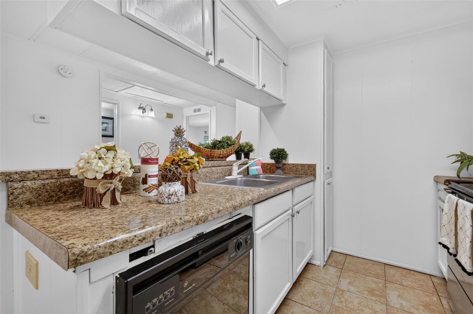 Condominium at 304 ERON WAY #2, WINTER GARDEN, photo 9 of 20