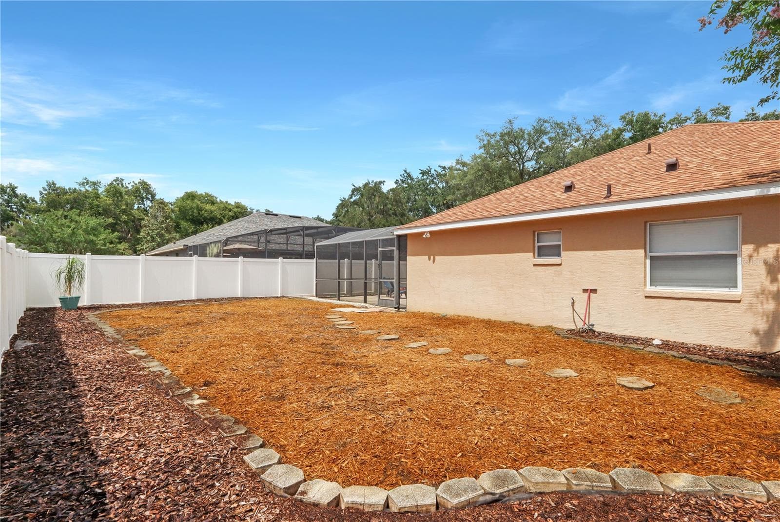Single Family Residence at 34224 SHADEWOOD CIR, LEESBURG, photo 18 of 51