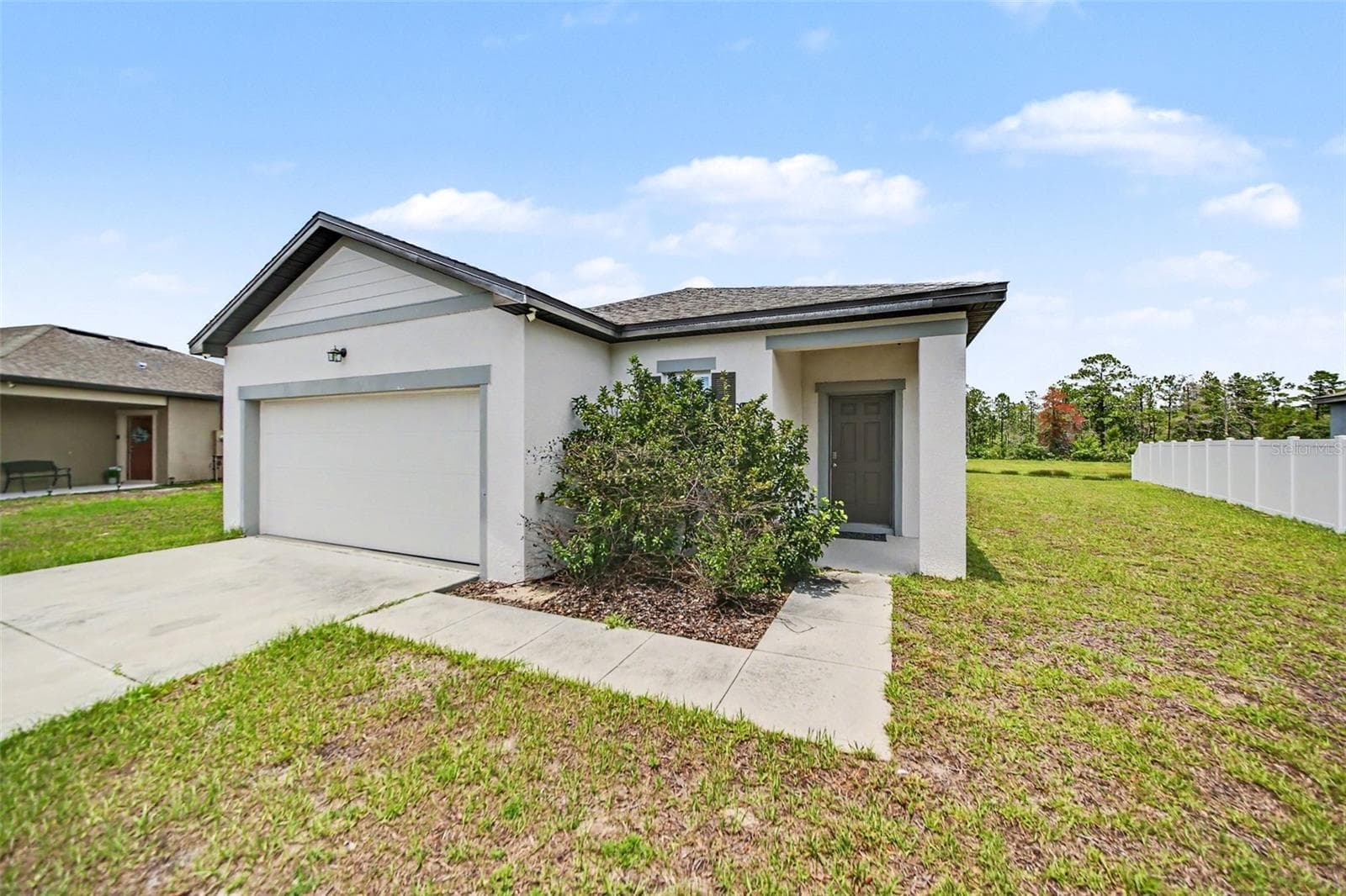 Single Family Residence at 1006 COMMUTER DR, DELTONA, photo 2 of 24