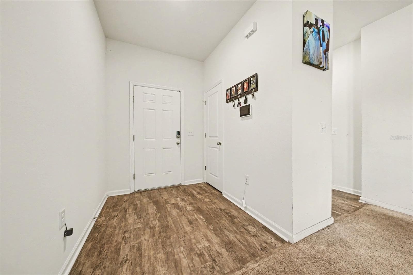 Single Family Residence at 1006 COMMUTER DR, DELTONA, photo 3 of 24