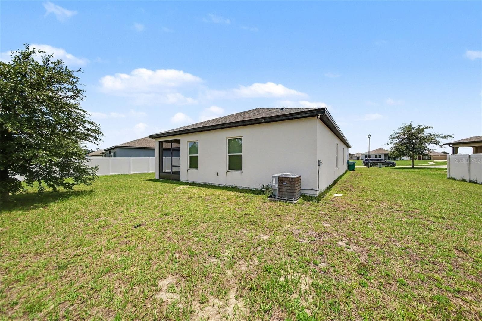 Single Family Residence at 1006 COMMUTER DR, DELTONA, photo 21 of 24