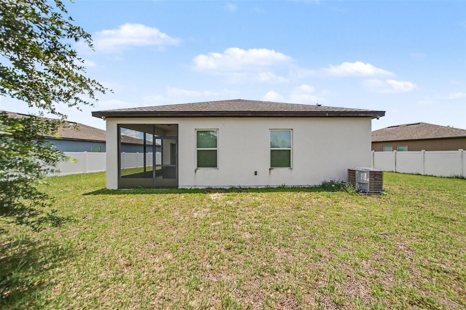 Single Family Residence at 1006 COMMUTER DR, DELTONA, photo 22 of 24