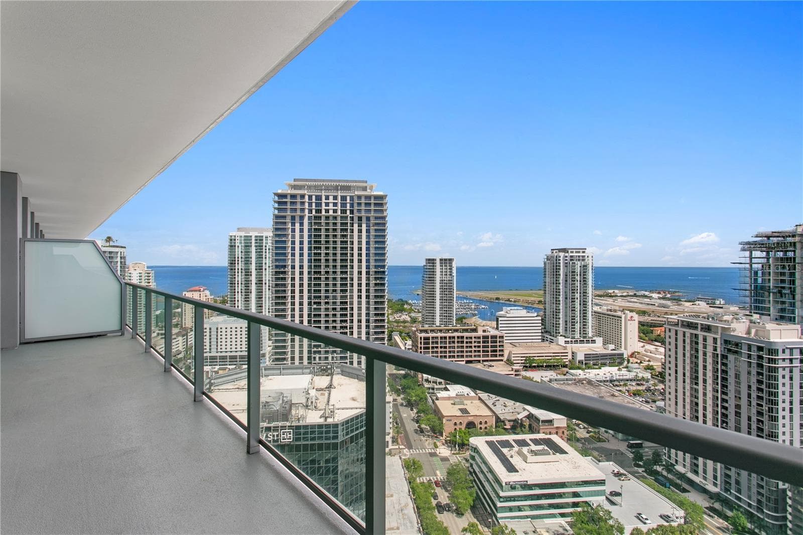 Water and City Views from the 30th Floor! - 400 CENTRAL AVE #3005, ST PETERSBURG