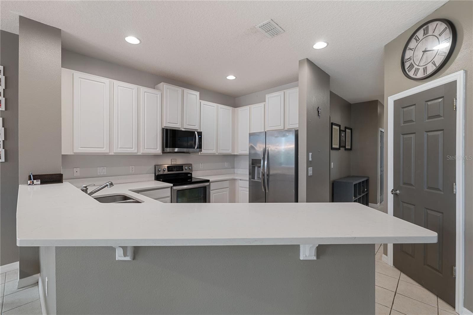 Single Family Residence at 1283 LEGENDARY BLVD, CLERMONT, photo 6 of 37