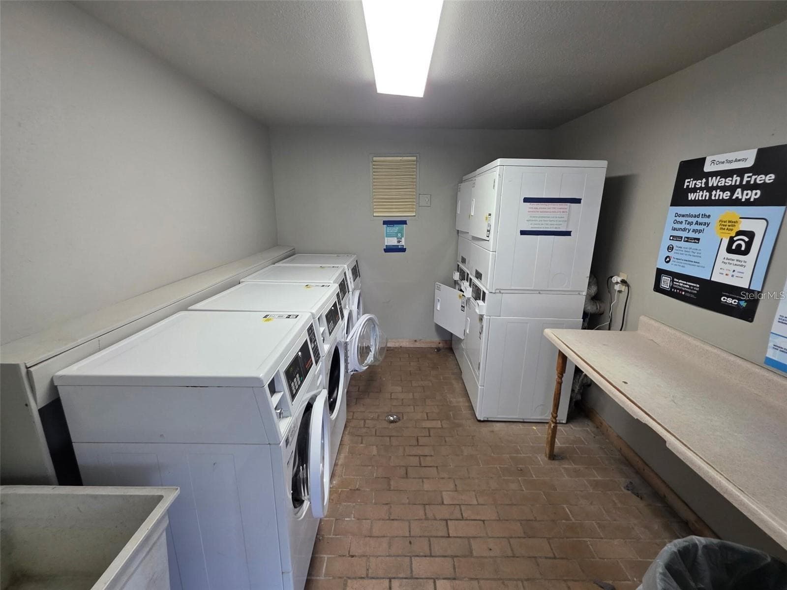 Community Laundry Room - 151 OYSTER BAY CIR #200, ALTAMONTE SPRINGS