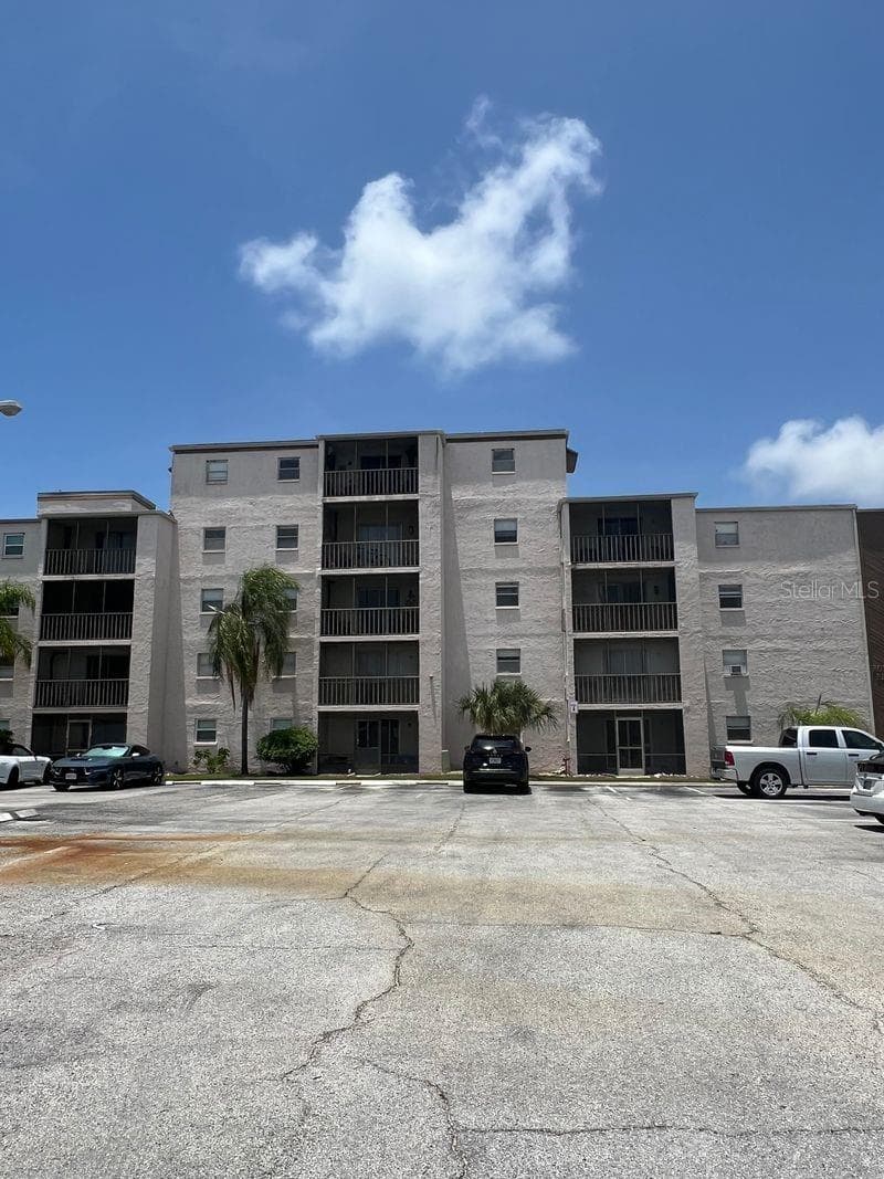 5541 BAY BLVD #107