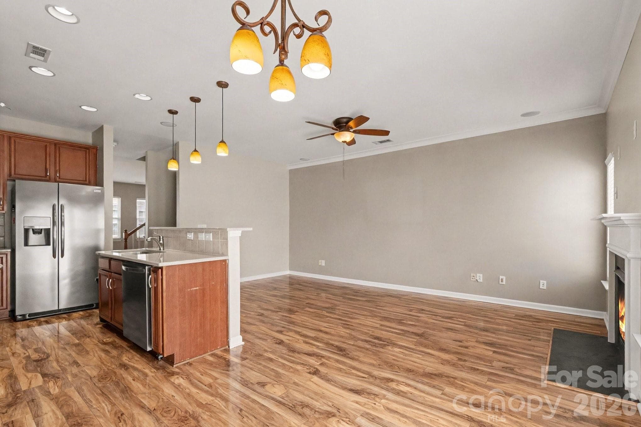 Kitchen Area - Charlotte
