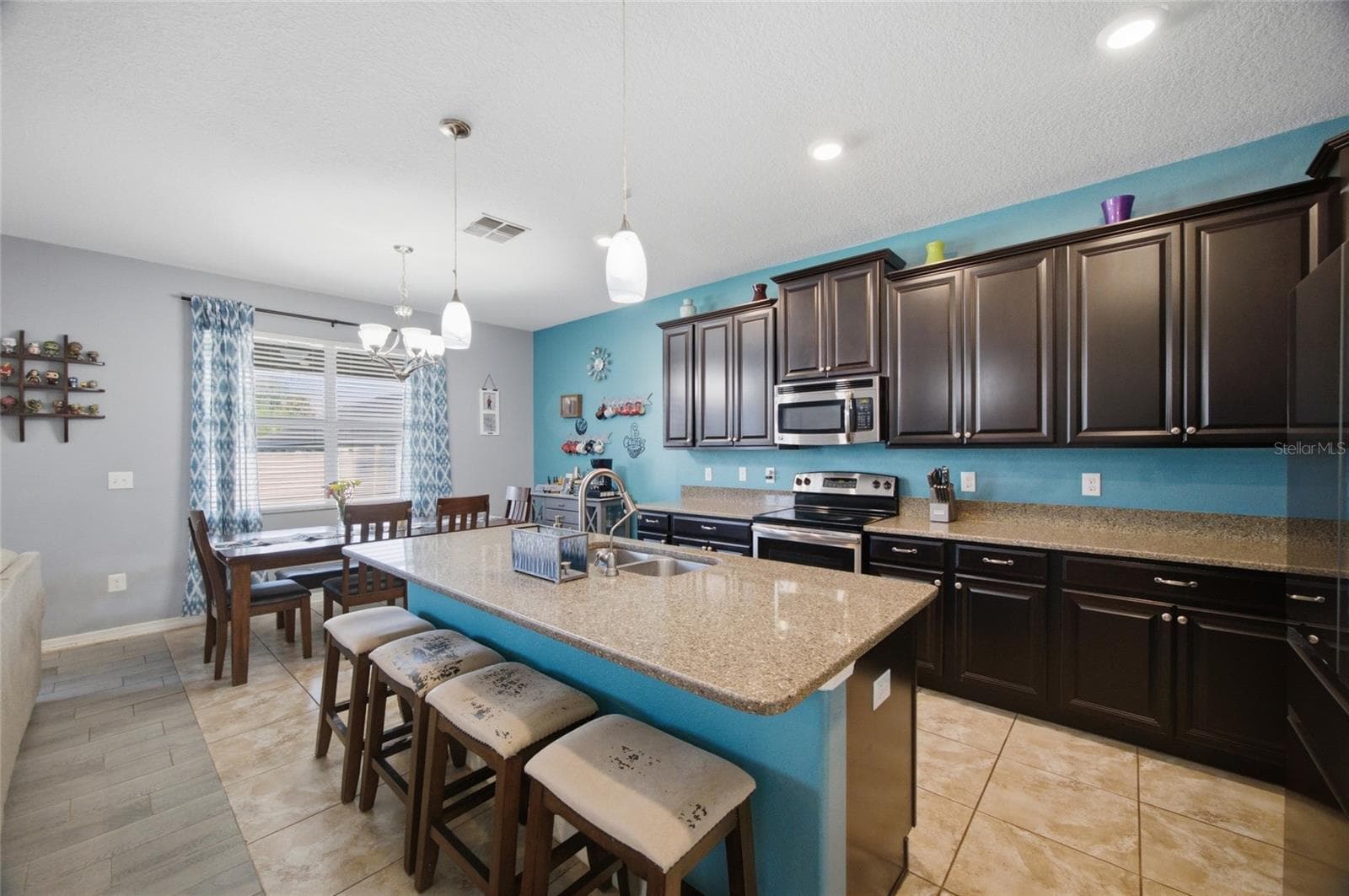 Single Family Residence at 15410 DAKOTA SKY PL, SUN CITY CENTER, photo 10 of 50