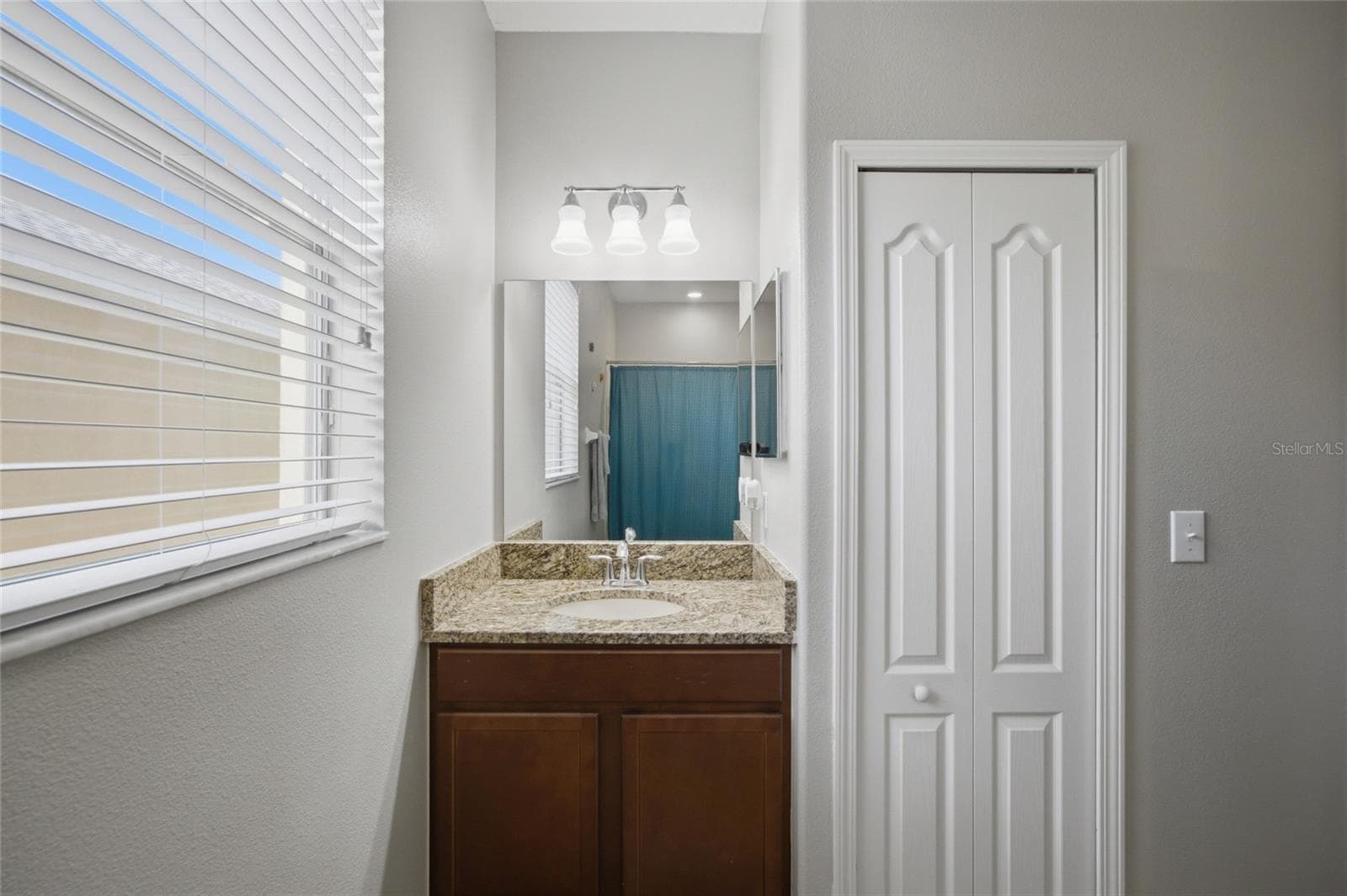 1st Floor Guest Bathroom - 15410 DAKOTA SKY PL, SUN CITY CENTER