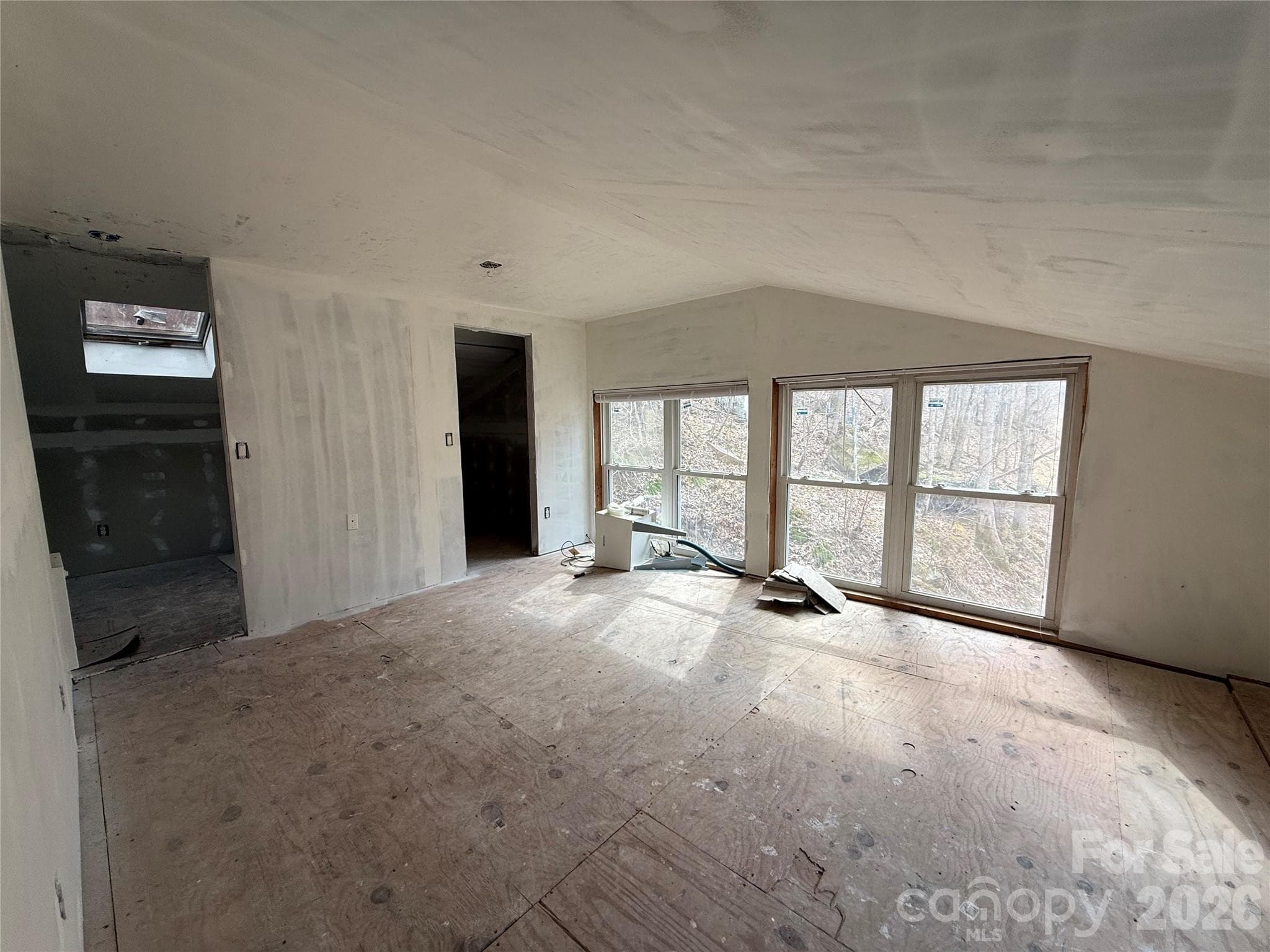 Single Family Residence at 17619 Nc 209 Highway, Hot Springs, photo 5 of 17