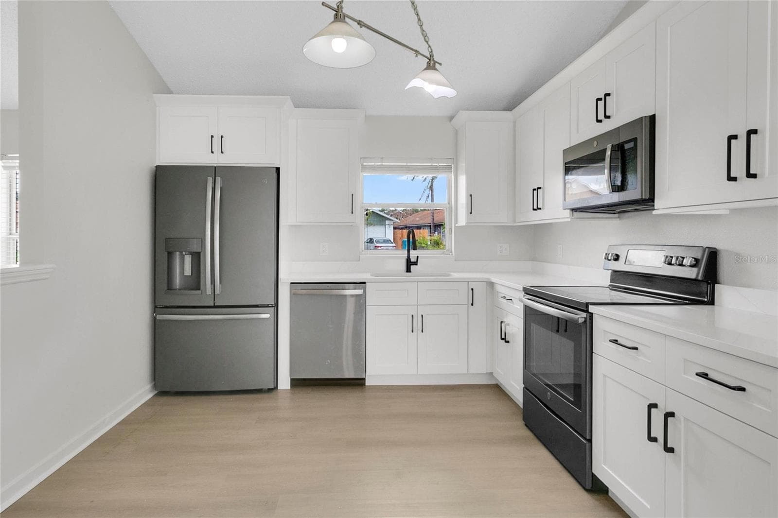 Kitchen - 9703 RED CLOVER AVE, ORLANDO