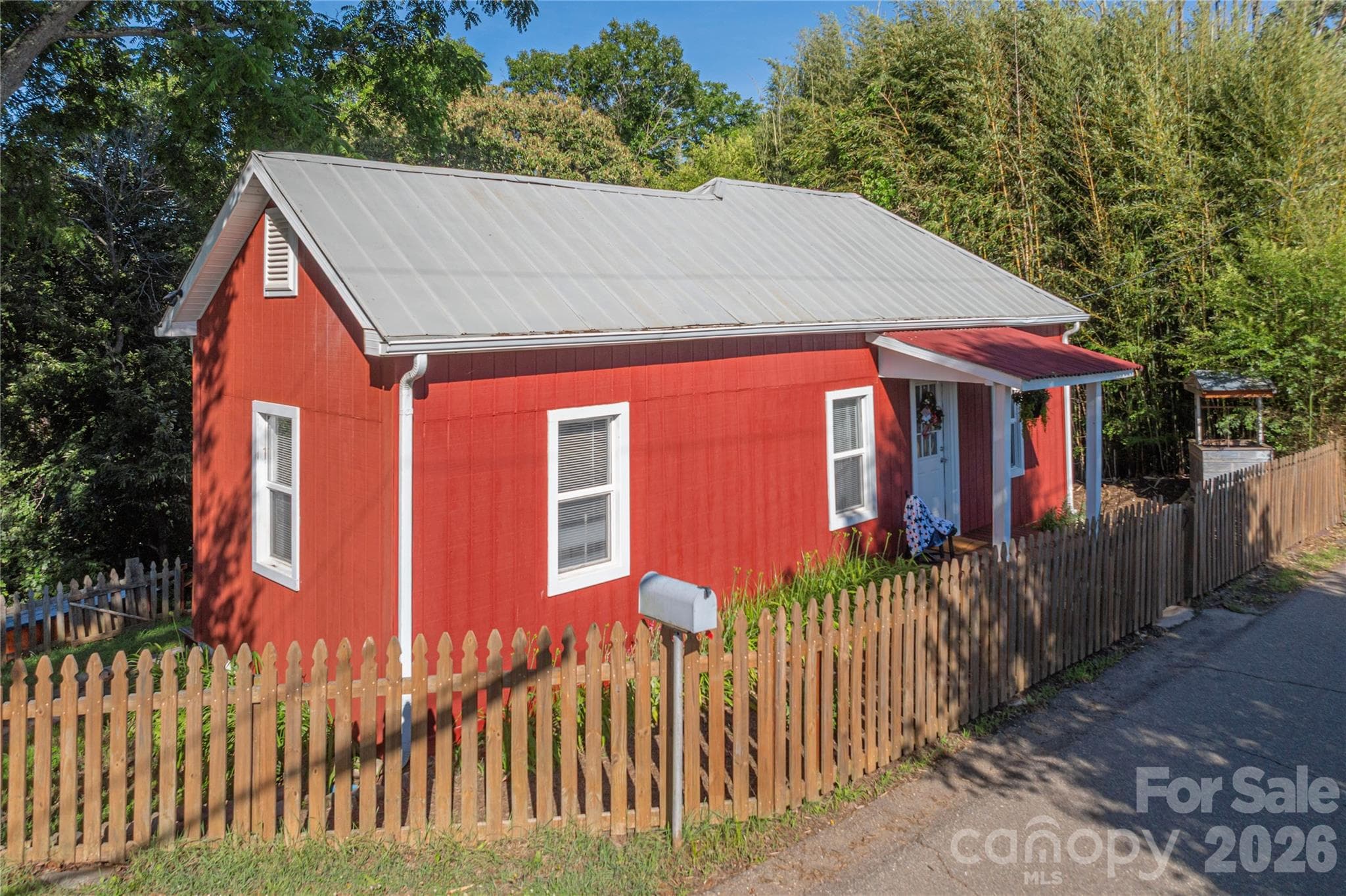 Single Family Residence at 261 Star Ridge Road, Canton, photo 18 of 22