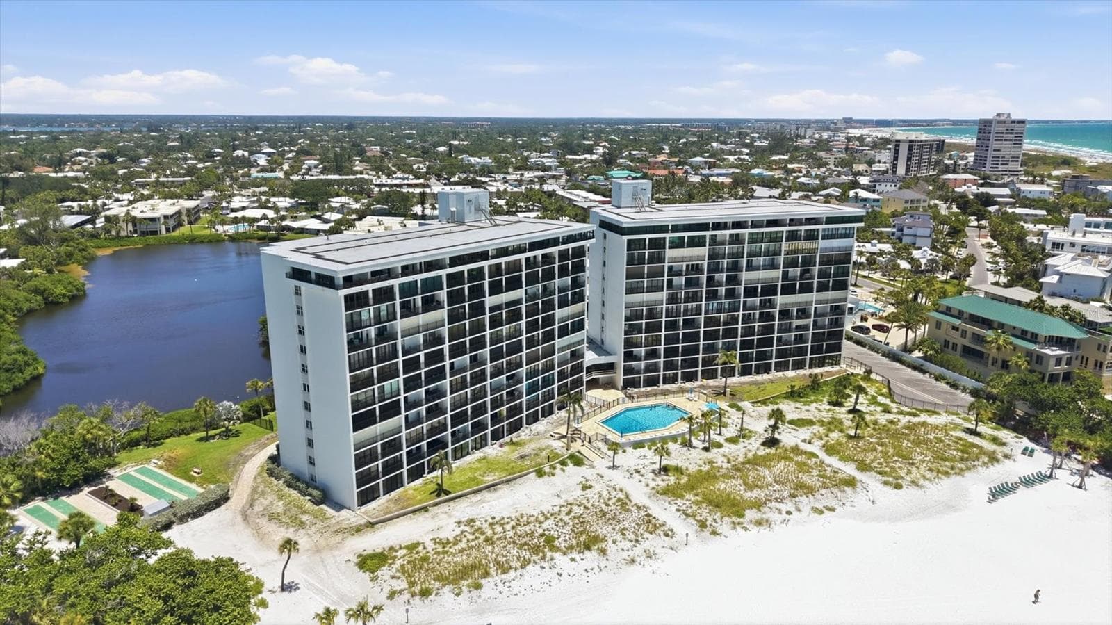 Condominium at 20 WHISPERING SANDS DR #501, SARASOTA, photo 46 of 72