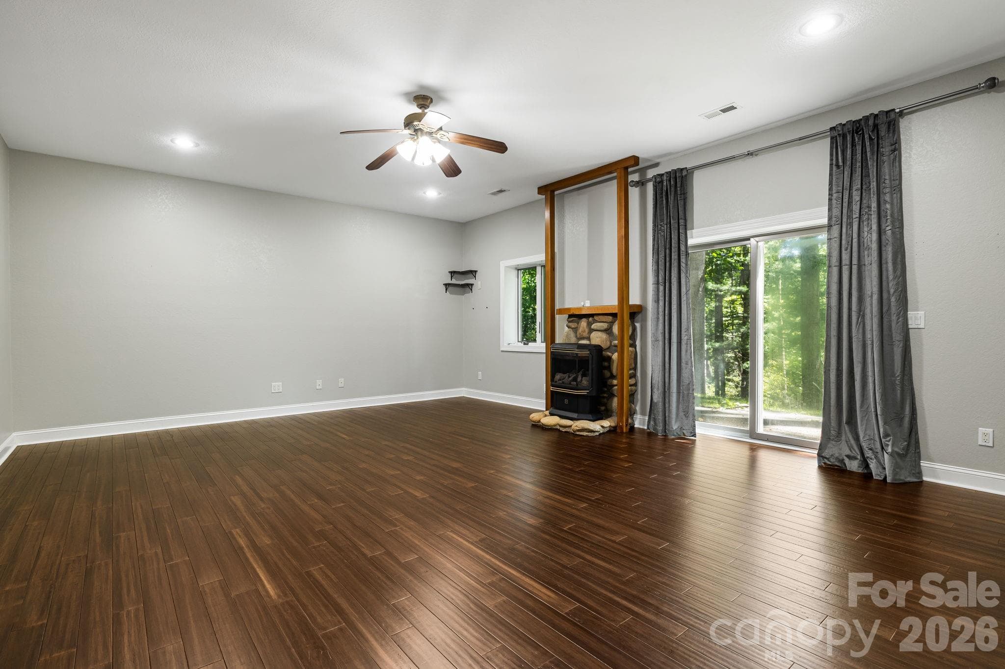 Downstairs Living Area - Hendersonville