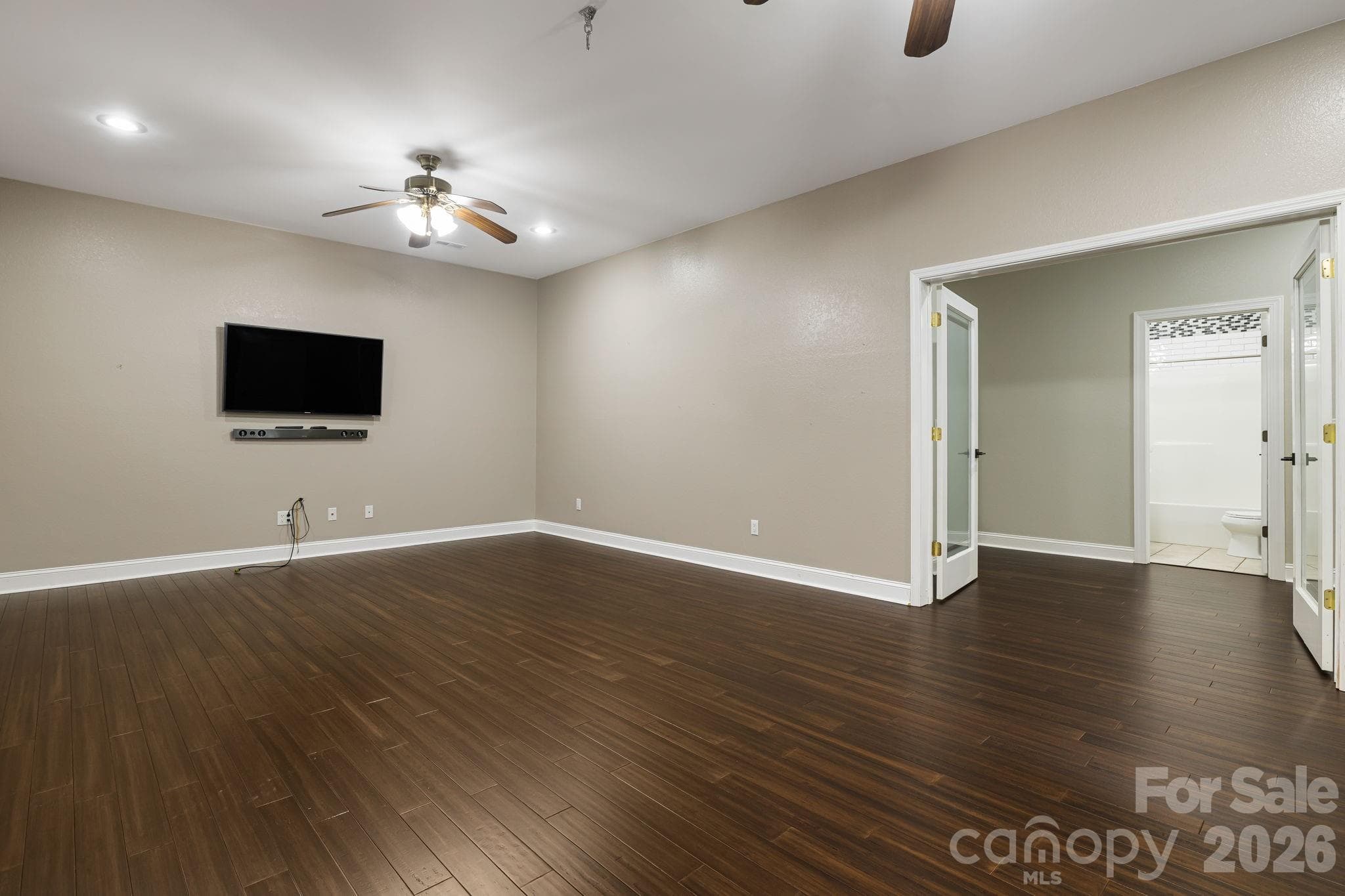 Downstairs Bonus Room - Hendersonville